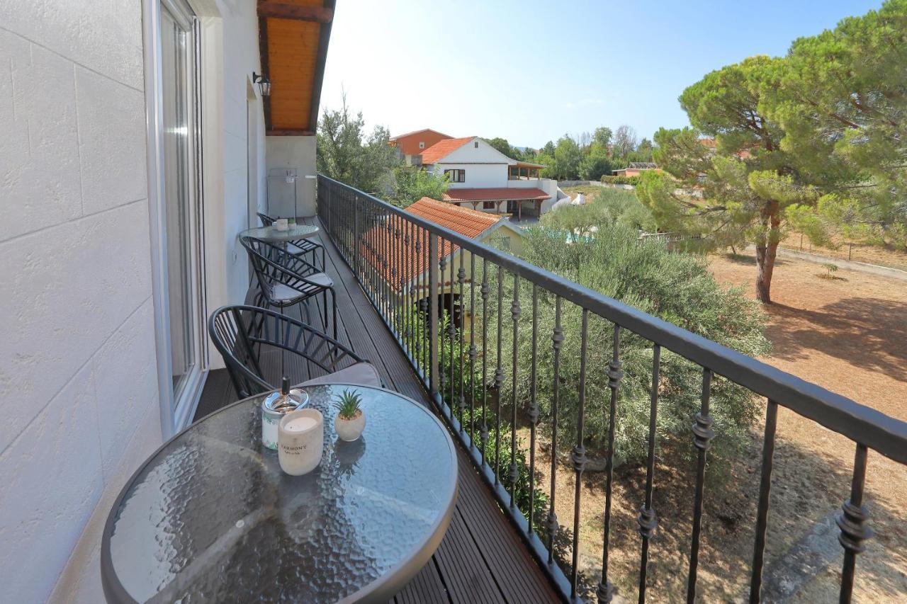 Luxury Apartments Monika Near The Sea With Private Parking Bibinje Exterior foto
